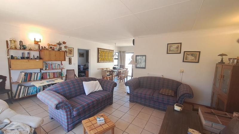 2 Bedroom Property for Sale in Stilbaai Wes Western Cape